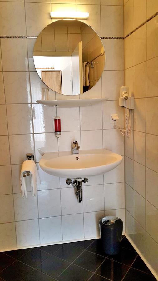Landgasthof Zum Stern Hotel Huenfeld Luaran gambar